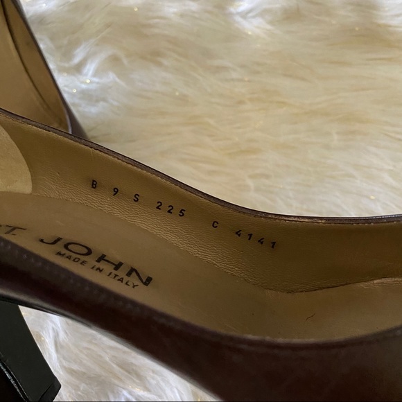 St. John Brown Patent Leather Kitten Heels Size 9 - Picture 4 of 10